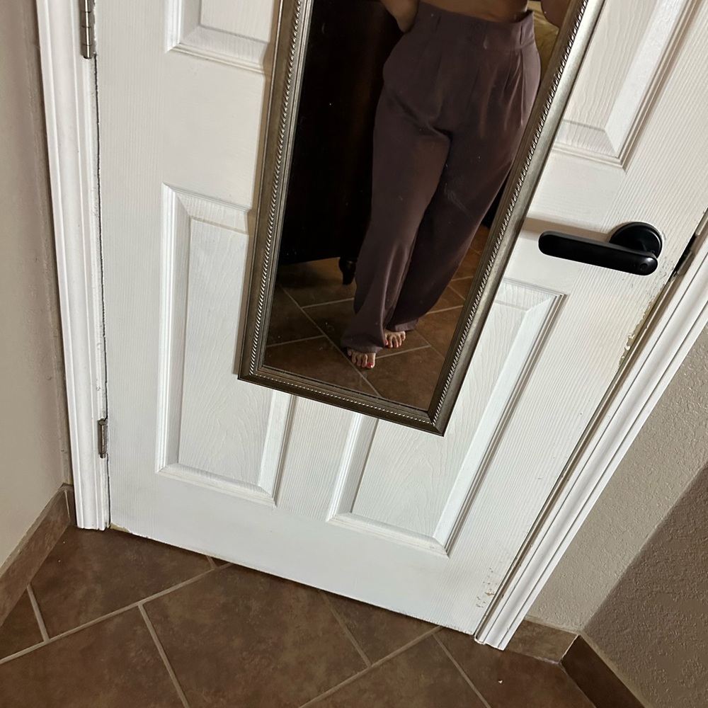 HALARA Mauve Pleated Pants - Picture 7 of 8